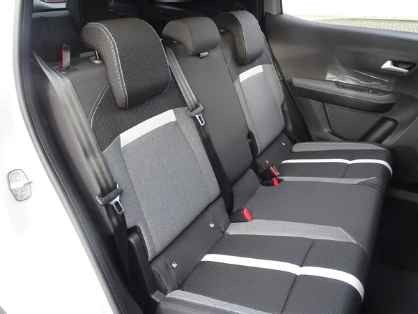 Opel Frontera (2025) — foto 10 van 24