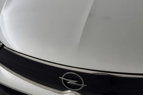 Opel Crossland (2022) — foto 22 van 30
