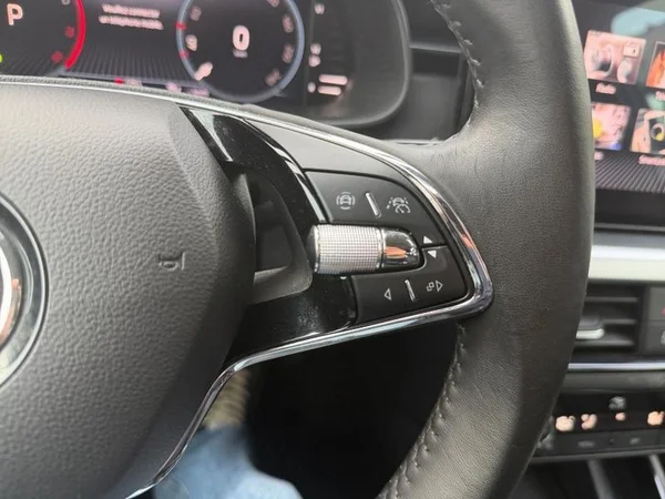 SKODA Kamiq (2023) — foto 13 van 28