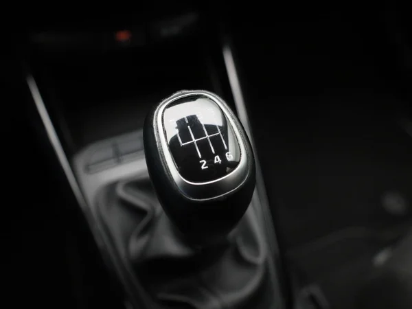 Kia Rio (2023) — foto 15 van 37