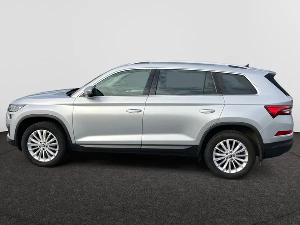 SKODA Kodiaq (2024) — foto 6 van 6