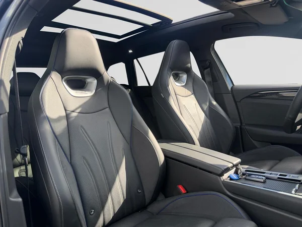 VOLKSWAGEN Passat Variant eHybrid (PHEV) (2025) — foto 20 van 25