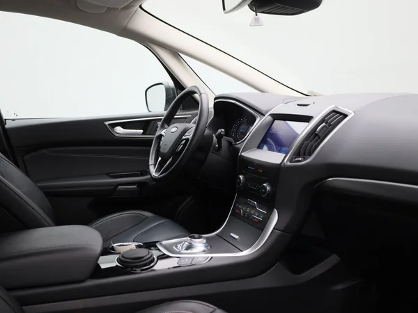 Ford S-Max (2022) — foto 27 van 39