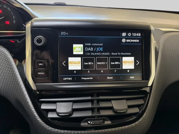Peugeot 2008 (2019) — foto 4 van 22