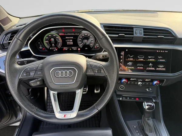 AUDI Q3 PHEV (2024) — foto 11 van 21