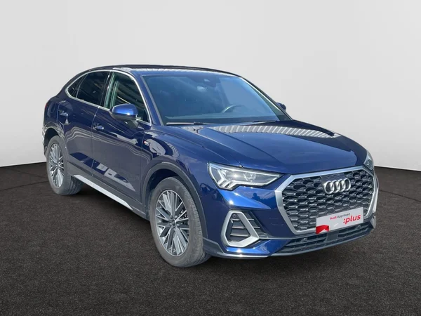 AUDI Q3 Sportback (2024) — foto 18 van 20