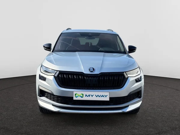 SKODA Kodiaq (2023) — foto 10 van 14