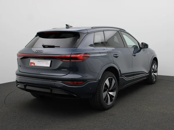 AUDI Q6 e-tron (2024) — foto 12 van 20