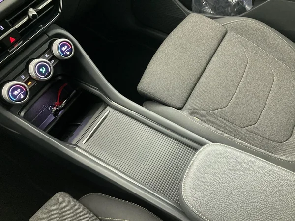 SKODA Kodiaq (2025) — foto 21 van 36