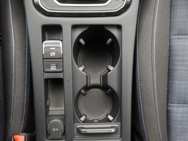 Volkswagen Passat (2022) — foto 18 van 31