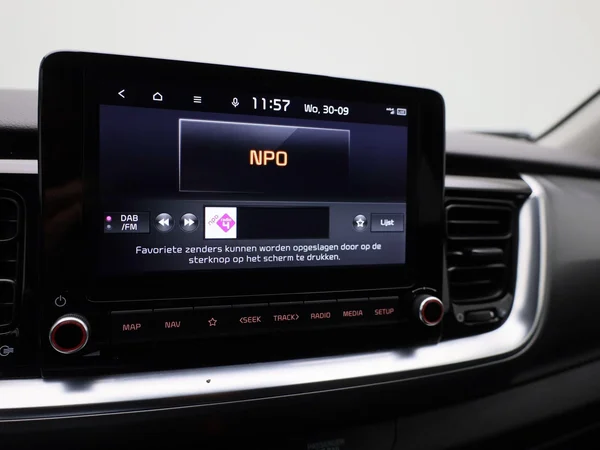 Kia Stonic (2021) — foto 11 van 39