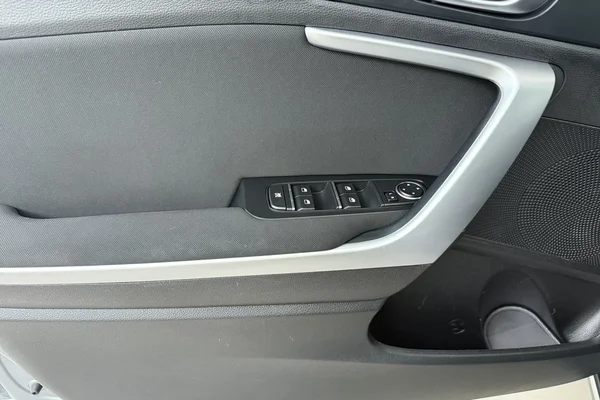 Kia Xceed (2023) — foto 8 van 19