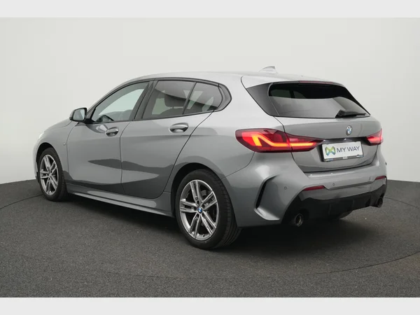 BMW 120 Hatch (2022) — foto 13 van 26