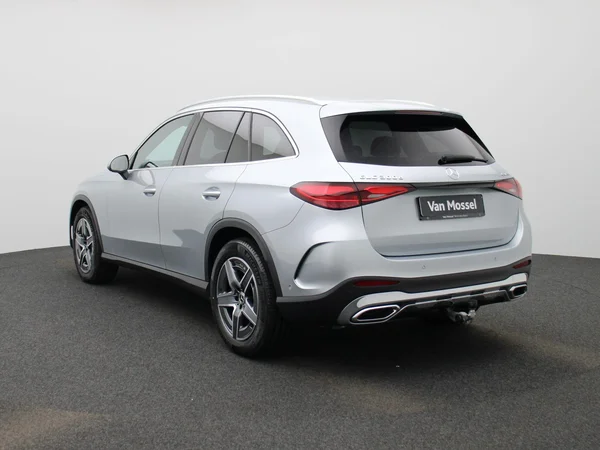Mercedes-Benz GLC (2025) — foto 12 van 47