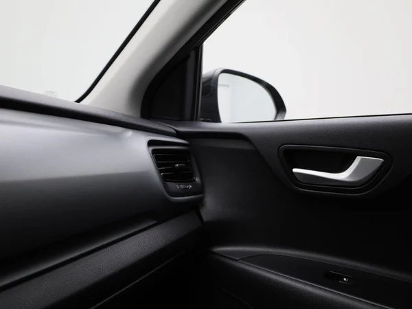 Kia Stonic (2023) — foto 20 van 38