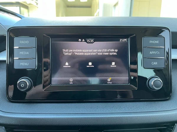 SKODA Fabia (2023) — foto 19 van 22