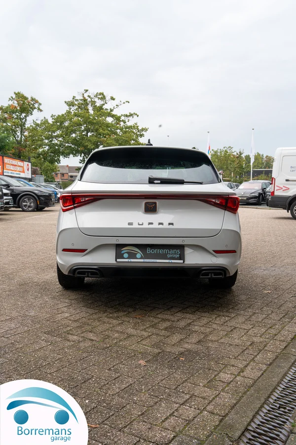 Cupra Leon (2023) — foto 32 van 47