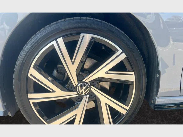 Volkswagen Golf VIII (2022) — foto 22 van 23