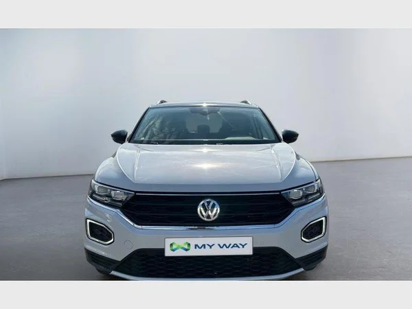 Volkswagen T-Roc (2019) — foto 12 van 26