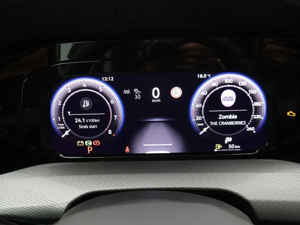 VOLKSWAGEN Golf VIII (2025) — foto 11 van 27