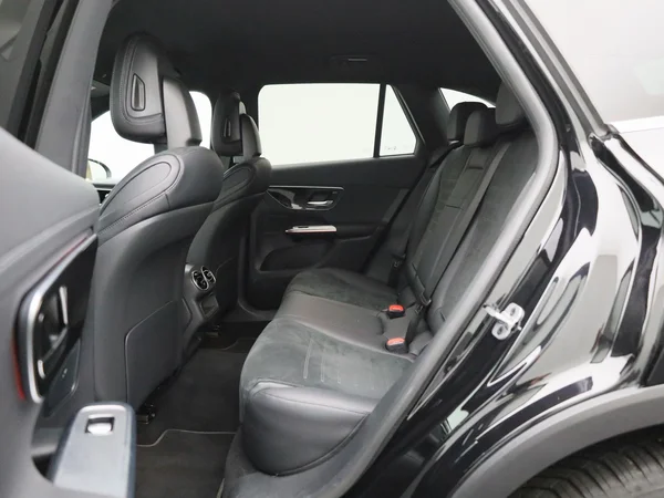Mercedes-Benz GLC (2025) — foto 3 van 51