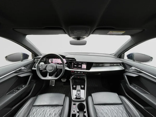 AUDI A3 Sedan (2022) — foto 14 van 21