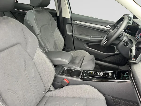 VOLKSWAGEN Golf VIII SW (2026) — foto 9 van 24