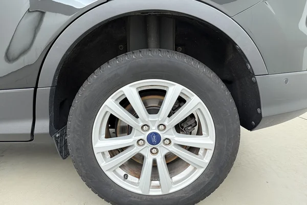 Ford Kuga (2020) — foto 20 van 23