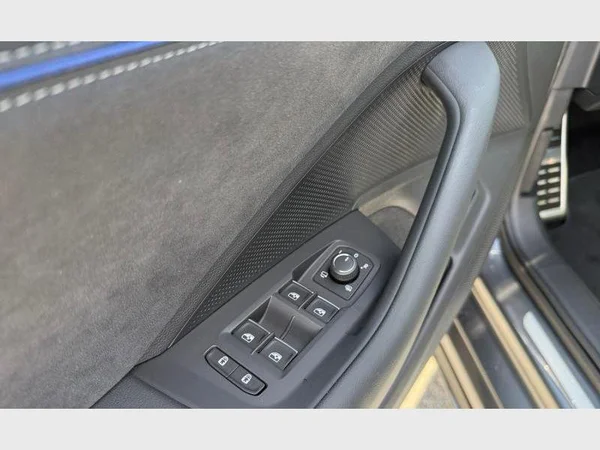 VOLKSWAGEN Passat Variant (2026) — foto 16 van 29