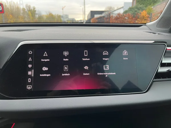 AUDI A6 Avant (2025) — foto 24 van 24