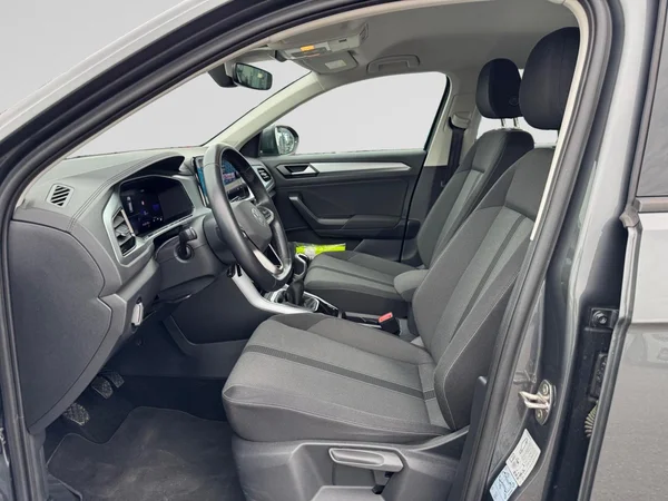 VOLKSWAGEN T-Roc (2023) — foto 10 van 16
