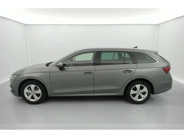 SKODA Octavia Combi Dsl (2022) — foto 31 van 36