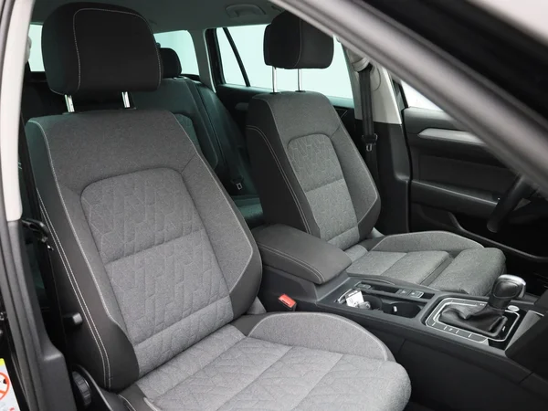 Volkswagen Passat (2023) — foto 31 van 42