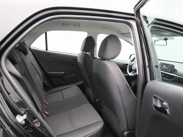 Kia Picanto (2022) — foto 21 van 34