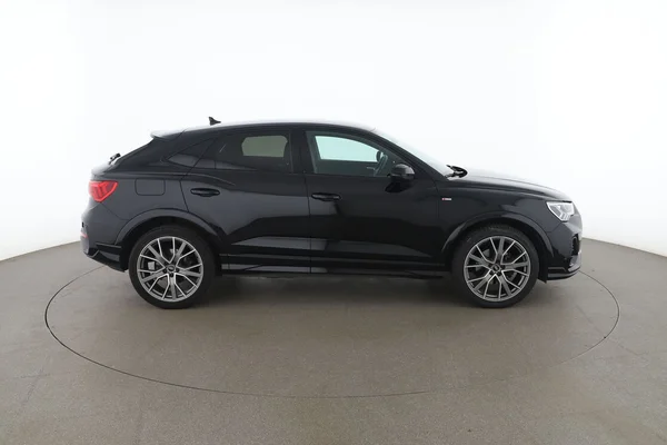 Audi Q3 (2021) — foto 13 van 16