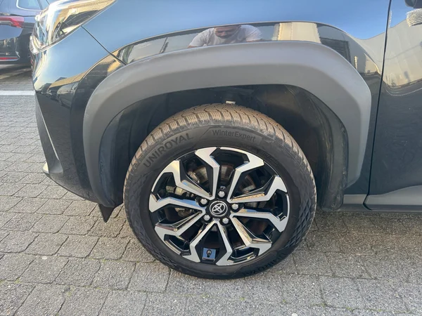 TOYOTA Yaris Cross (2024) — foto 17 van 24