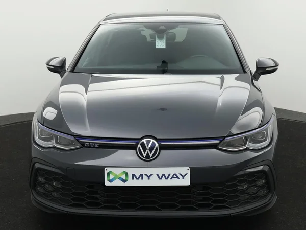VOLKSWAGEN Golf VIII GTE (2022) — foto 12 van 31