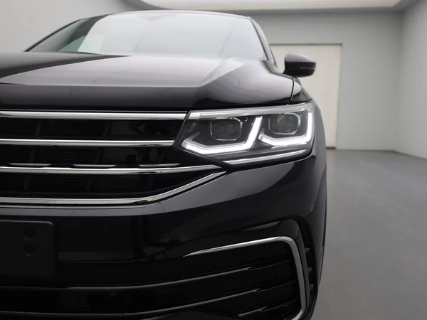 VOLKSWAGEN Tiguan (2023) — foto 6 van 21