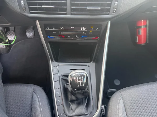 VOLKSWAGEN Taigo (2022) — foto 14 van 19