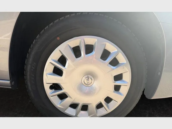 Opel Combo Life Swb (2022) — foto 13 van 27