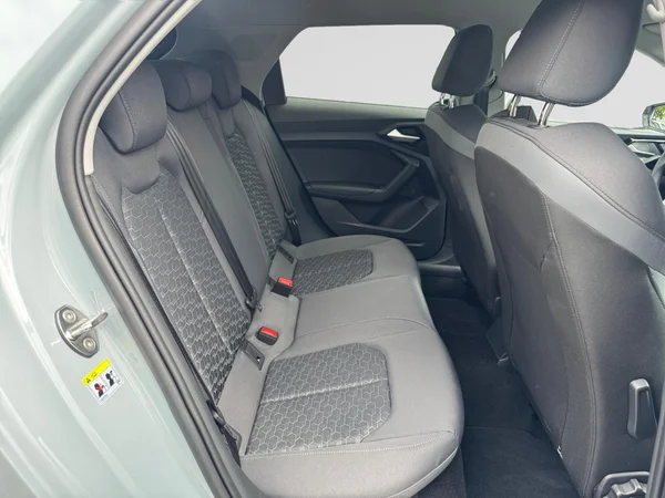 AUDI A1 Allstreet (2025) — foto 10 van 24