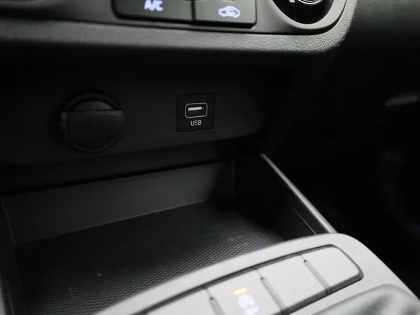 Hyundai i10 (2021) — foto 18 van 40
