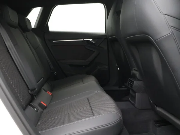 Audi A3 (2023) — foto 13 van 26