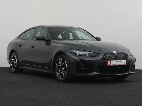 BMW i4 (2024) — foto 26 van 31