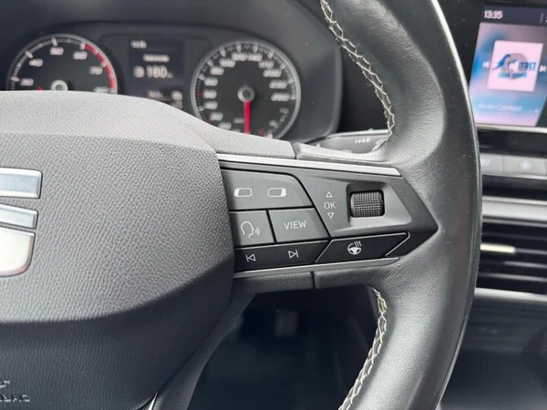SEAT Leon ST (2021) — foto 10 van 26