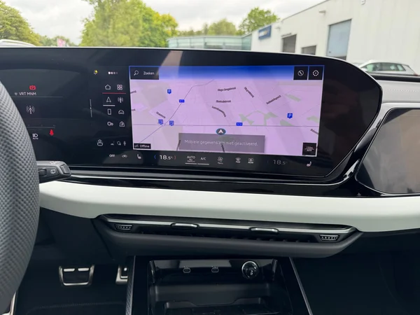 AUDI A6 Avant (2025) — foto 6 van 24