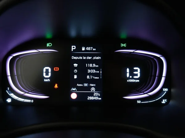Kia Stonic (2025) — foto 6 van 21