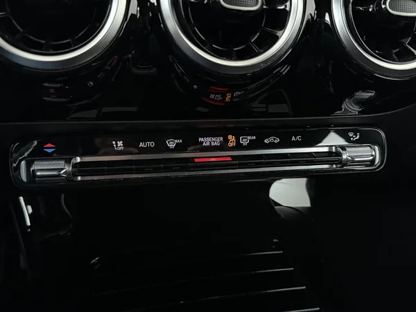 MERCEDES A 180 (2018) — foto 17 van 26