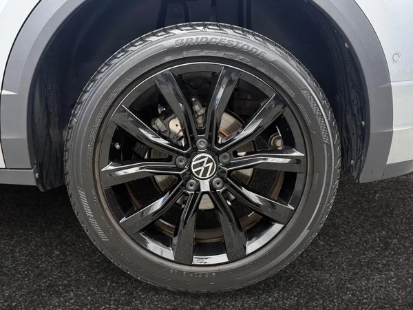 VOLKSWAGEN T-Roc (2023) — foto 18 van 23