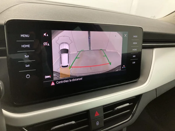 SKODA Kamiq (2023) — foto 3 van 36
